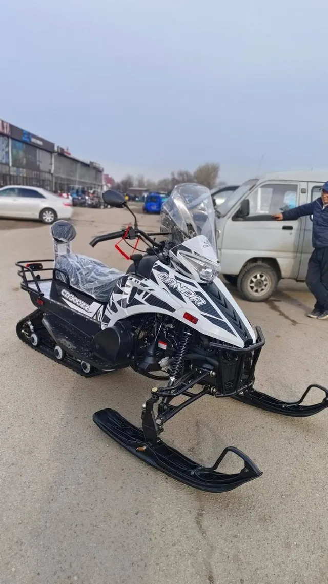CANDA CD300ZZ — снегоход с инжектором